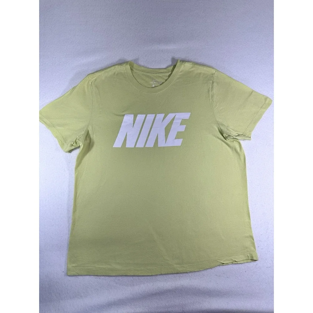 The Nike Tee Men's XL Yellow Green Short Sleeve Graphic Logo T-Shirt Casual